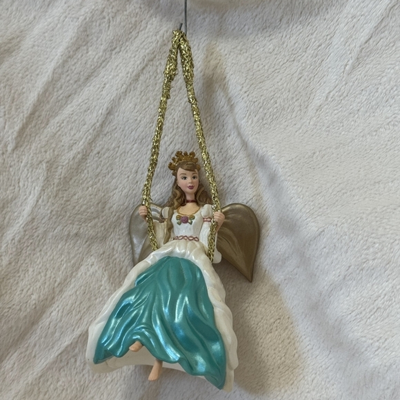 Vintage 1996 Hallmark Keepsake Barbie Angel of Joy Ornament - Picture 3 of 6